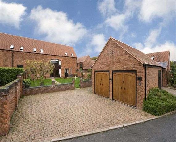 4 Bedroom Property
